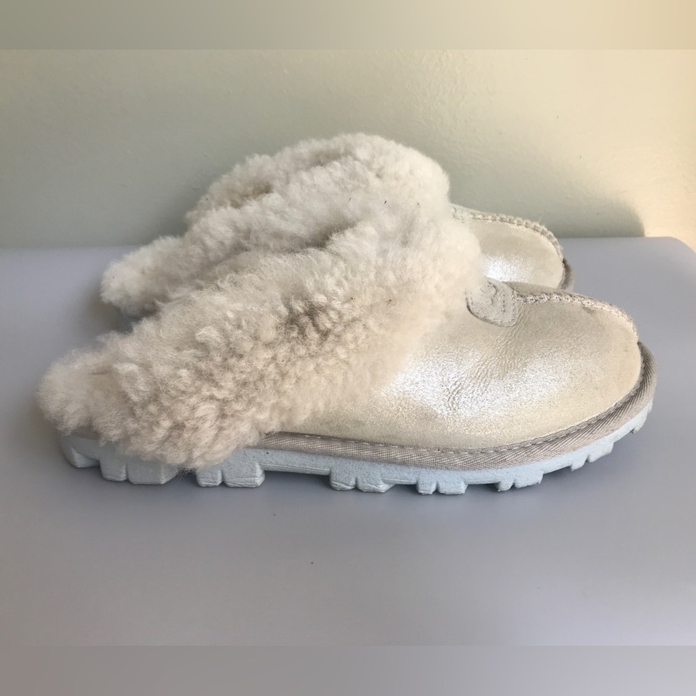 UGG Women Coquette Slipper Shoes Size: US 7 EUR 36.5